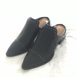 Universal Threads Black Studded Mule